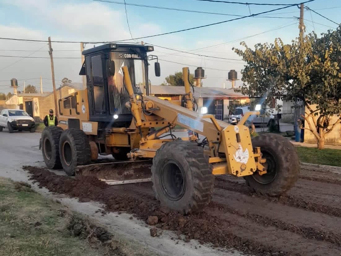 La gestión de Daniel Rossi continúa con obras de mejora vial en los barrios de Santa Elena